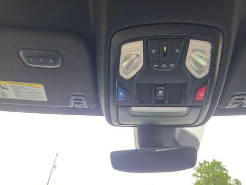 Used 2025 RAM 1500 Big Horn AWD/4WD image 35