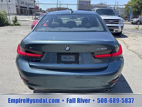 Used 2021 BMW 330i xDrive Sedan w/ Convenience Package AWD/4WD image 4