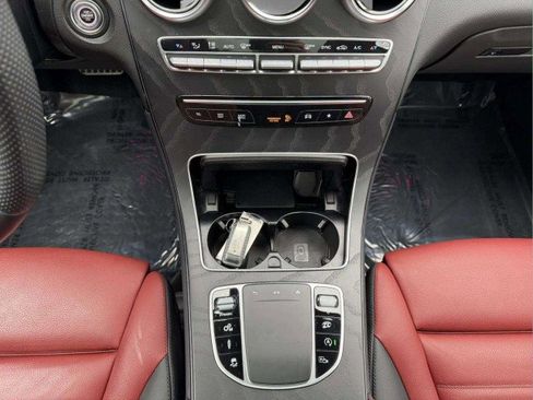 Certified 2022 Mercedes-Benz GLC 43 AMG 4MATIC image 16