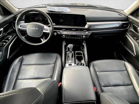 Used 2025 Kia Telluride S FWD image 14