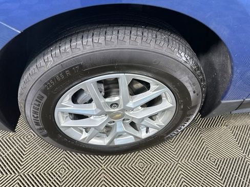 Used 2024 Chevrolet Equinox LS w/ LS Convenience Package image 10