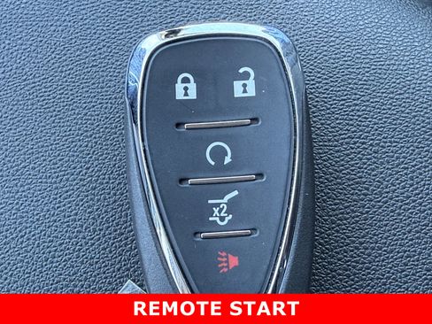 Used 2022 Chevrolet Equinox LT image 19