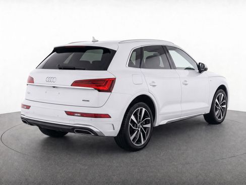 Certified 2023 Audi Q5 2.0T Premium Plus w/ Premium Plus Package AWD/4WD image 8