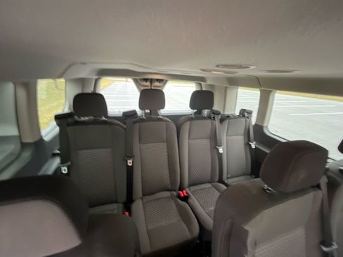 Used 2023 Ford Transit 350 XLT image 22