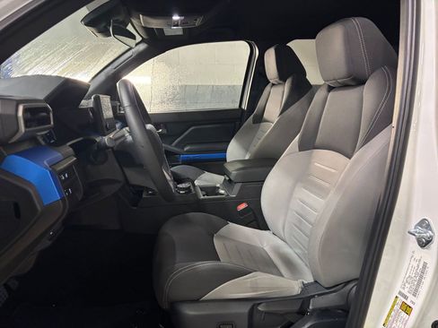 Used 2025 Toyota Tacoma TRD Off-Road image 35