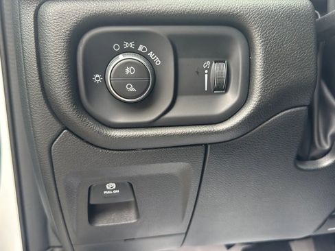 Used 2025 RAM 1500 Tradesman AWD/4WD image 12