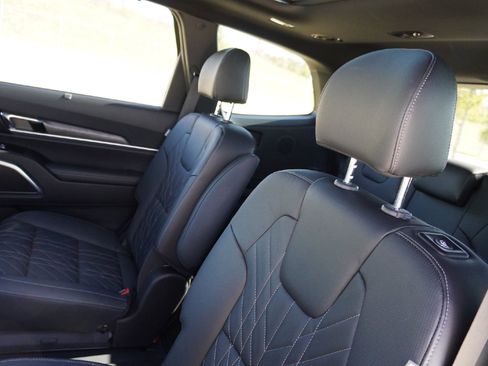 Used 2023 Kia Telluride SX X-Line image 32