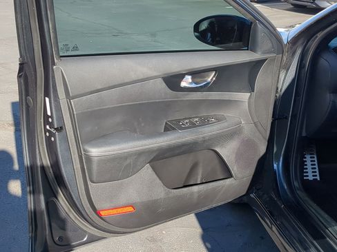 Used 2023 Kia Forte GT-Line image 14