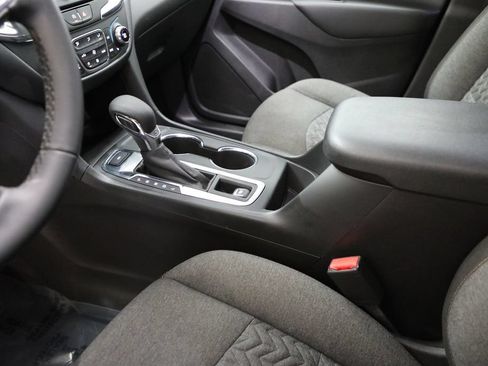 Certified 2024 Chevrolet Equinox LT AWD/4WD image 7