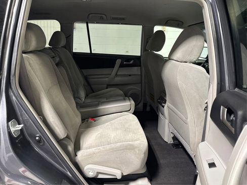 Used 2013 Toyota Highlander Limited image 15