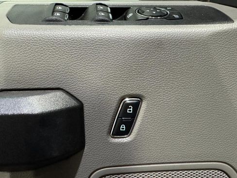 Used 2019 Ford F350 XL w/ Power Equipment Group image 4