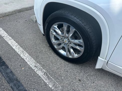 Used 2020 Chevrolet Traverse High Country w/ LPO, Floor Liner Package AWD/4WD image 11