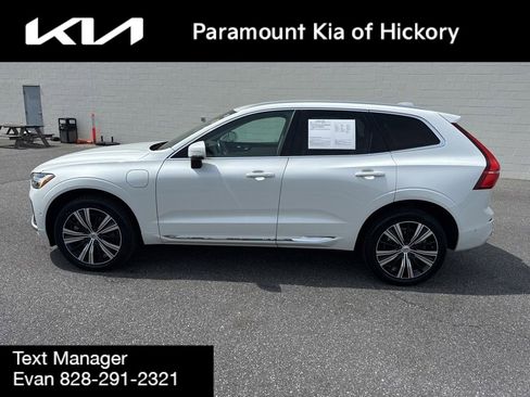 Used 2022 Volvo XC60 T8 Inscription AWD/4WD image 4