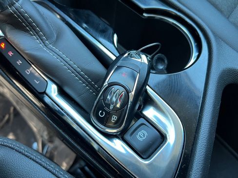 Used 2025 Buick Encore GX Preferred image 18