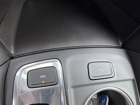 Used 2024 Chevrolet Equinox LT image 16