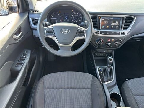 Used 2020 Hyundai Accent SEL image 8