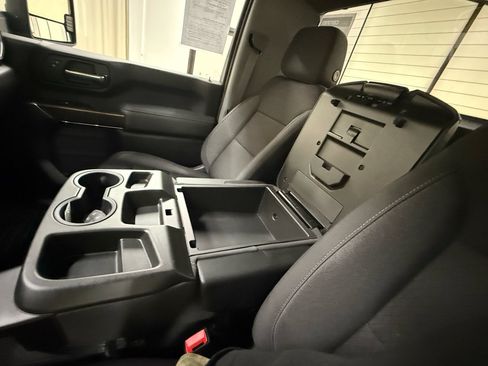 Certified 2024 Chevrolet Silverado 2500 LT w/ Convenience Package AWD/4WD image 32