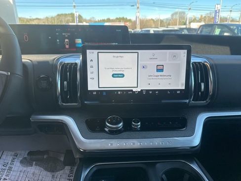 New 2025 Ford Expedition Tremor image 21