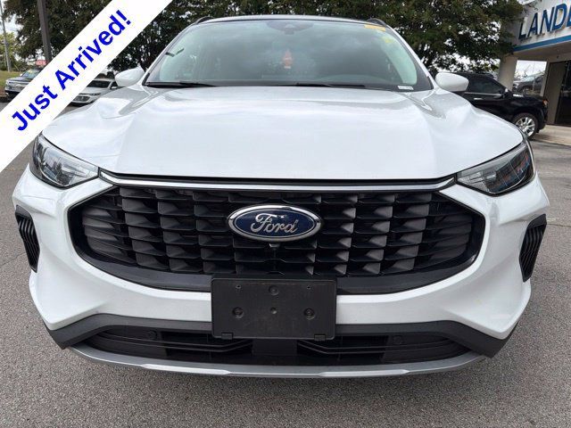 Used 2024 Ford Escape Active w/ Tech Pack #2 AWD/4WD image 8