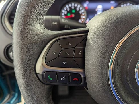 Certified 2022 Jeep Renegade Limited image 20