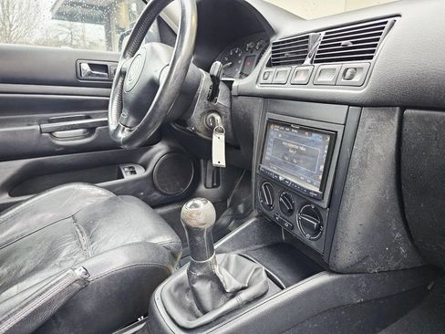 Used 2006 Volkswagen GTI FWD image 12