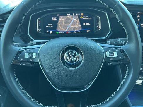 Used 2021 Volkswagen Jetta SEL Premium image 44