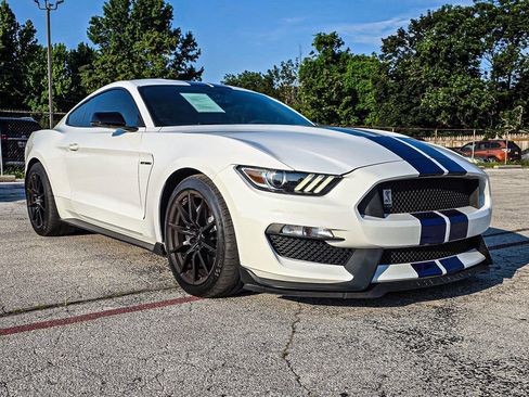 Used 2016 Ford Mustang Shelby GT350 w/ Technology Package RWD image 1