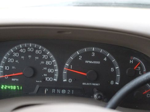Used 2002 Ford F150 2WD SuperCrew image 15