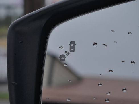 Certified 2023 Nissan Versa SR w/ Trunk Package image 32