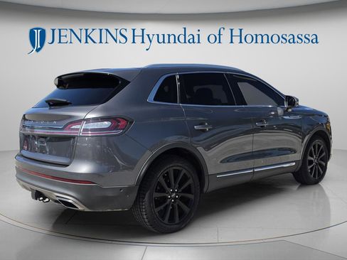 Used 2022 Lincoln Nautilus Reserve w/ Equipment Group 201A image 5