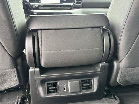 Used 2023 Chevrolet Silverado 1500 LT w/ Protection Package AWD/4WD image 19