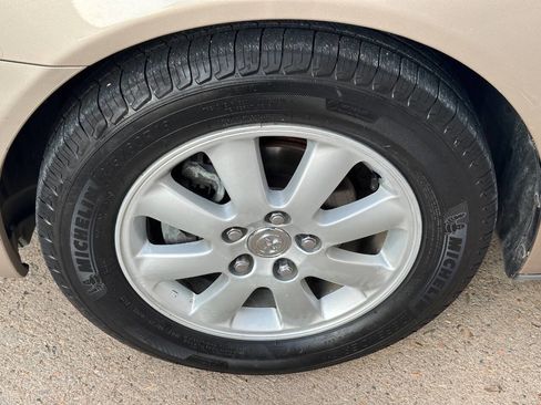 Used 2004 Toyota Camry XLE image 27