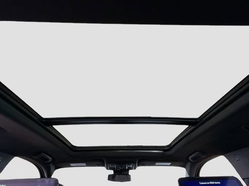 Used 2023 GMC Yukon Denali image 22