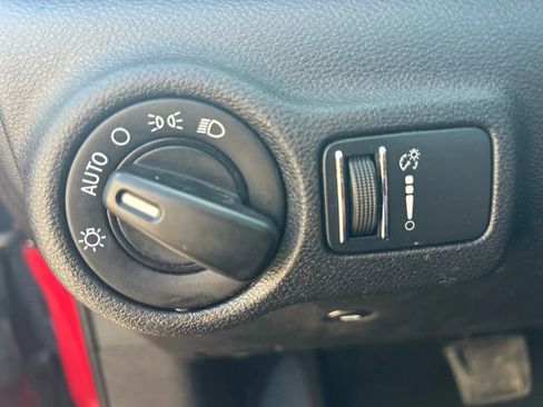 Used 2014 Dodge Dart SXT image 21