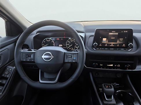 New 2026 Nissan Rogue SV FWD image 24