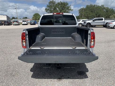 Used 2019 Nissan Frontier SV image 13