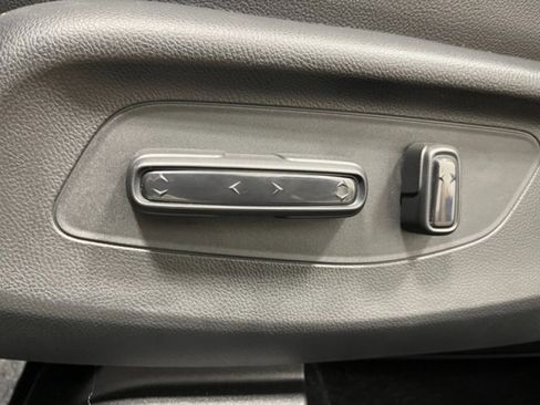 New 2026 Honda HR-V EX-L image 12