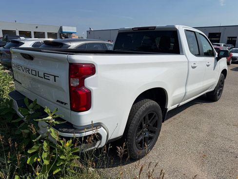 Used 2023 Chevrolet Silverado 1500 RST w/ Z71 Off-Road Package AWD/4WD image 2