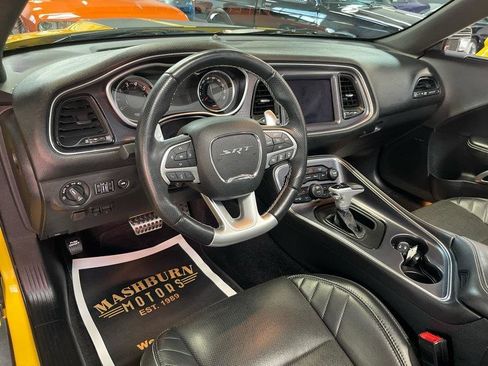 Used 2017 Dodge Challenger SRT w/ Technology Group image 31