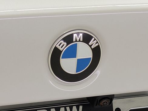 Used 2026 BMW 330i Sedan w/ Premium Package RWD image 9
