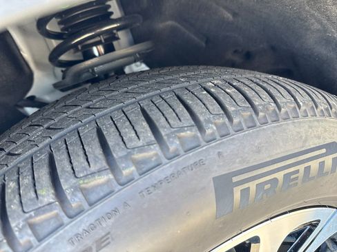 Used 2025 Lincoln Nautilus Premier w/ Jet Appearance Package image 21