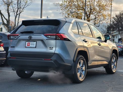 New 2025 Toyota RAV4 XLE image 4