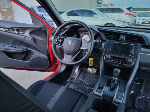 Used 2018 Honda Civic Sport image 25
