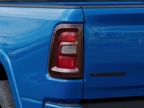 New 2026 RAM 1500 Laramie AWD/4WD image 9
