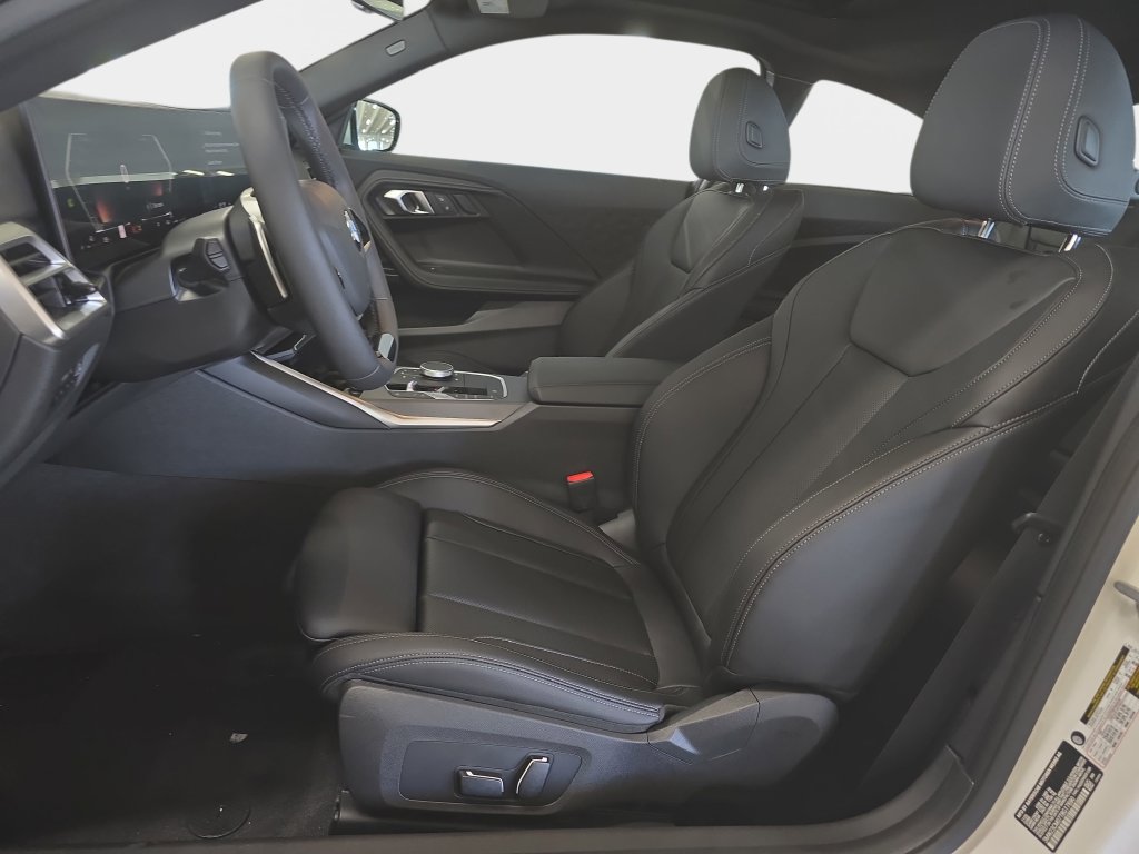 Used 2026 BMW 230i Coupe w/ Convenience Package RWD image 8