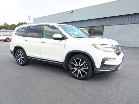 Used 2019 Honda Pilot Touring image 2