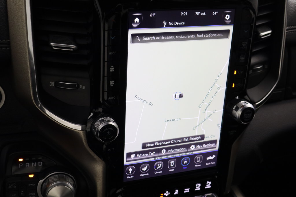 Used 2019 RAM 1500 Laramie AWD/4WD image 30