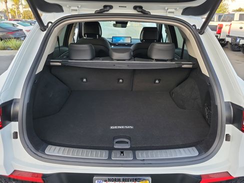 Certified 2024 Genesis GV70 2.5T w/ Advanced Package image 22