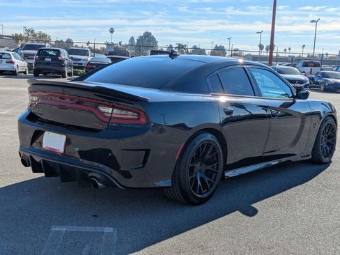 Used 2017 Dodge Charger R/T Scat Pack w/ Beats Audio Group image 5