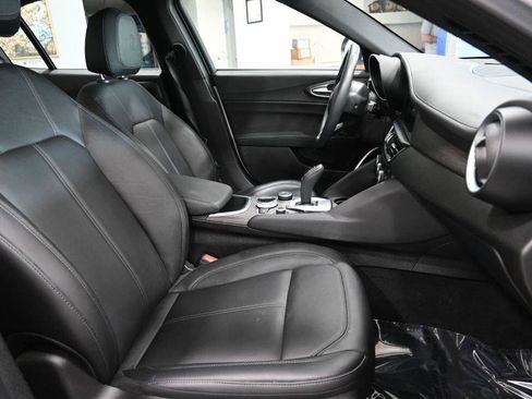 Used 2023 Alfa Romeo Giulia Ti AWD/4WD image 22